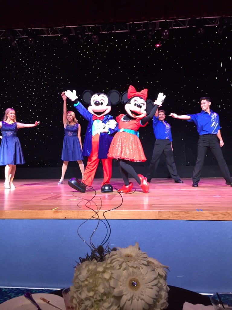 D23 Mickey and minnie dancing